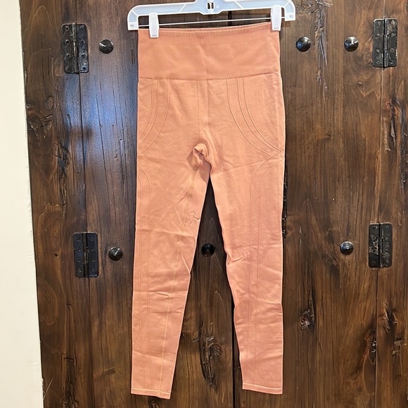 Fabletics Matching Set - Tan S Workout Pants and Sports Bra (With Padding) - Picture 2 of 8